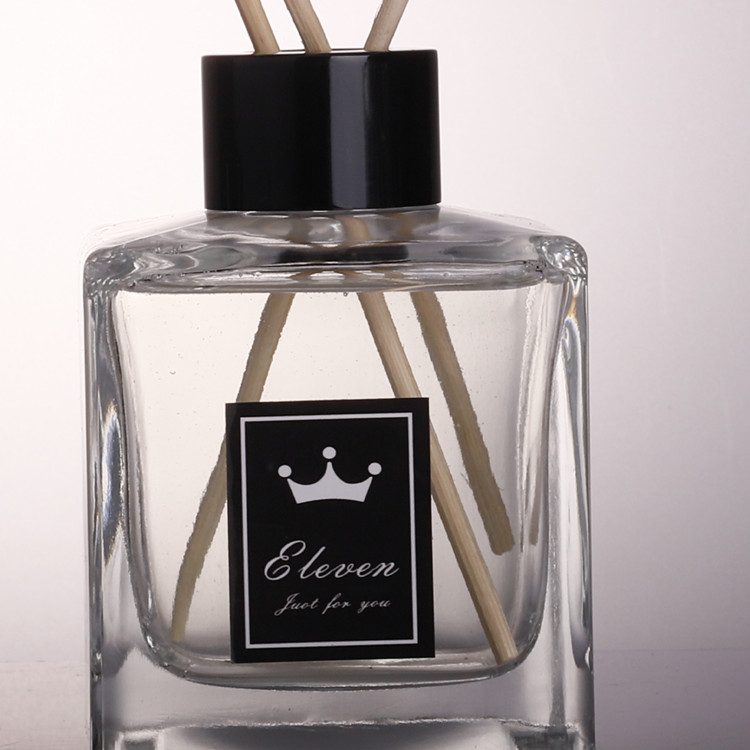 Custom Logo 30ml 50ml Essential Oil Glass Car Diffuser Bottles