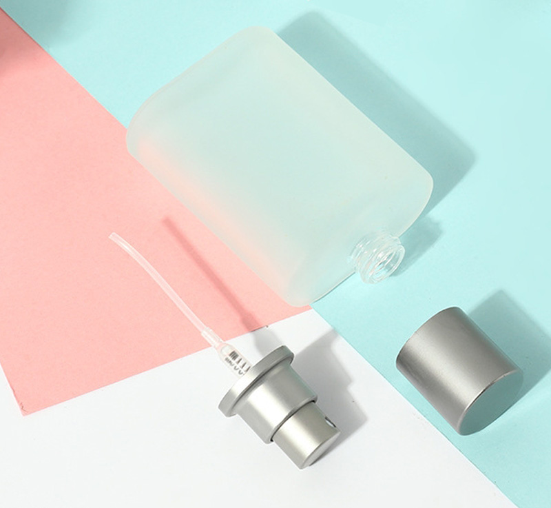 Custom Logo Luxury Mist Spray Matte Frosted Packaging 30ml 50ml Refillable Wholesale Empty Glass Perfume Bottle