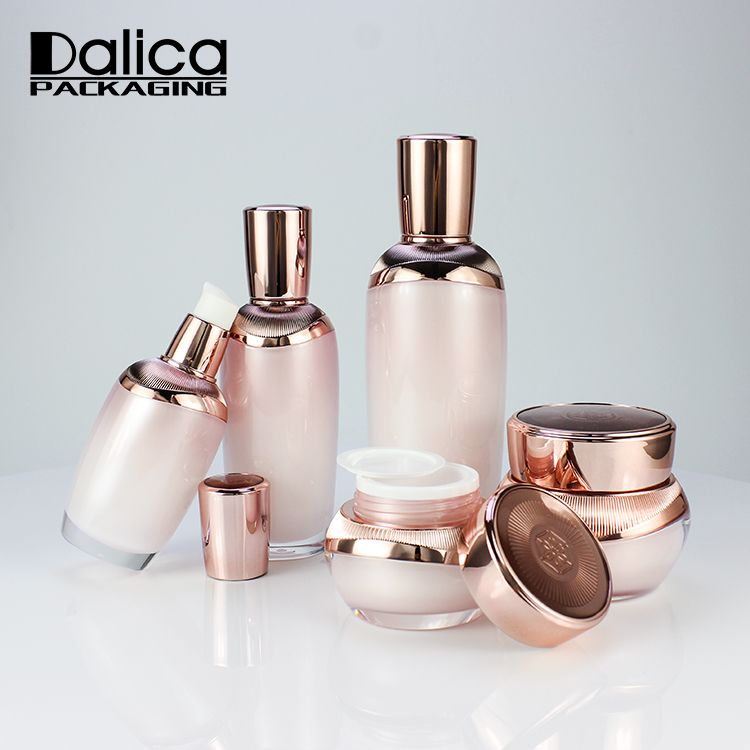 Custom Logo Luxury Popular Double Wall Beauty Plastic Container Jar for Skincare Essential Cream