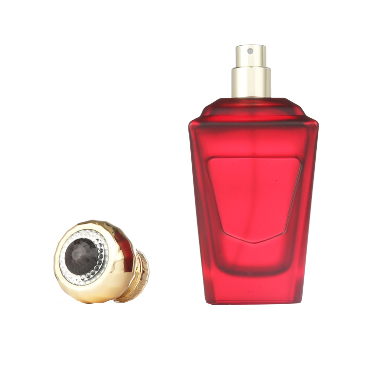 Custom Luxury Wine Red Trapezoid Glass Spray Perfume Bottle 100ml with Zamac CAP