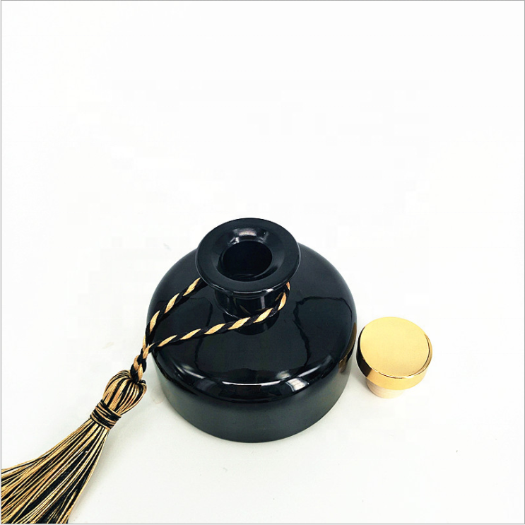 Custom Made High End Vintage Decorative Aroma Diffuser Bottle Reed Diffuser Glass Bottle