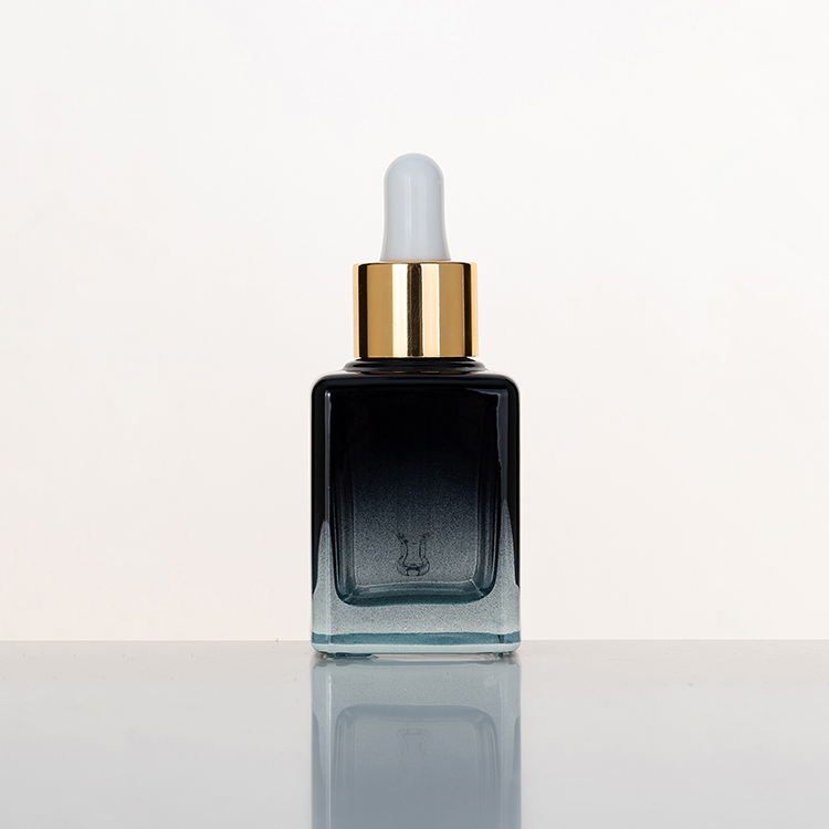 Custom Size 15ml 30ml 35ml Luxury Skincare Packaging Glass Lotion Bottles With Dropper/Press Pump for Essential Oil