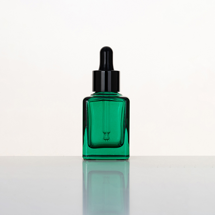 Custom Size 15ml 30ml 35ml Luxury Skincare Packaging Glass Lotion Bottles With Dropper/Press Pump for Essential Oil