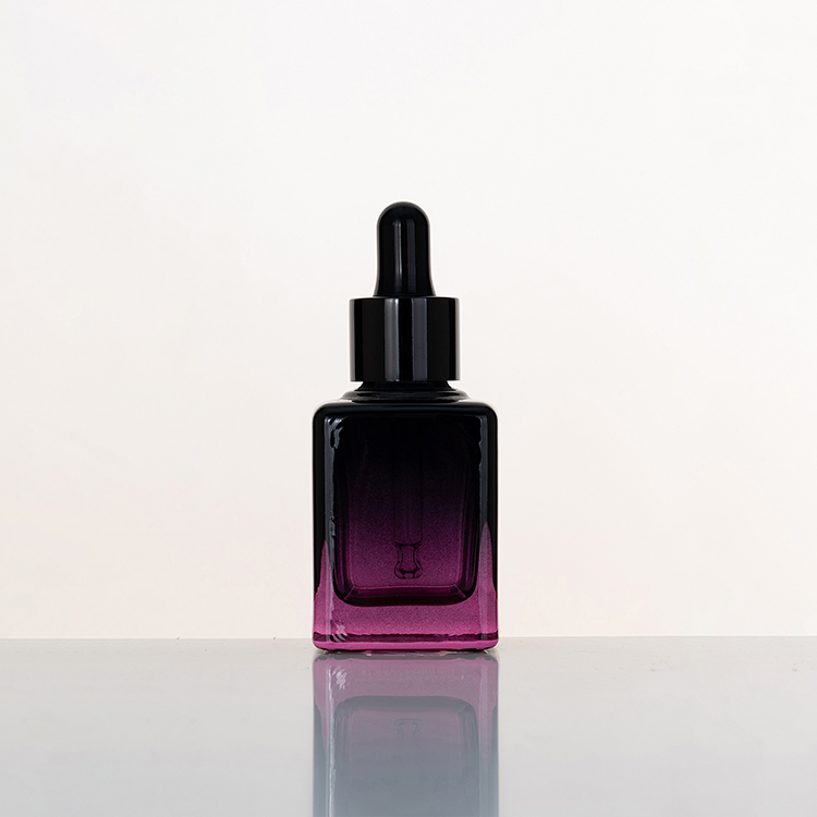 Custom Size 15ml 30ml 35ml Luxury Skincare Packaging Glass Lotion Bottles With Dropper/Press Pump for Essential Oil