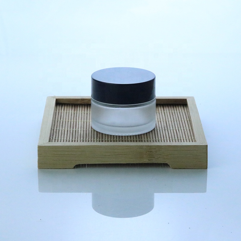 Custom Skin Care 5ml 10ml 15ml 20ml 30ml 50ml Round Frosted Glass Cream Jar with Plastic Screw Lid (GJM29)