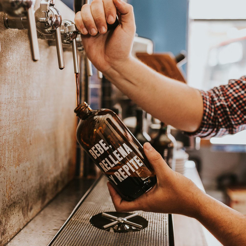 Custom Spanish brown fruit wine drink bottle creative aluminum lid red wine glass bottle