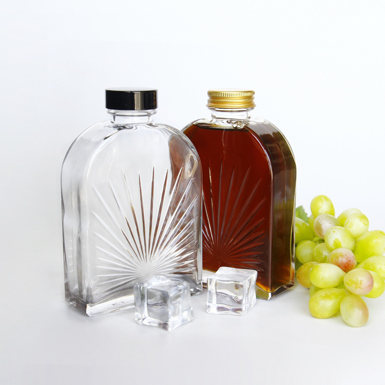 Custom Spray Printing 100ml 200ml 250ml Flat Whisky Glass Bottle for Vodka Coffee Beverage Liquor with Aluminum Cap