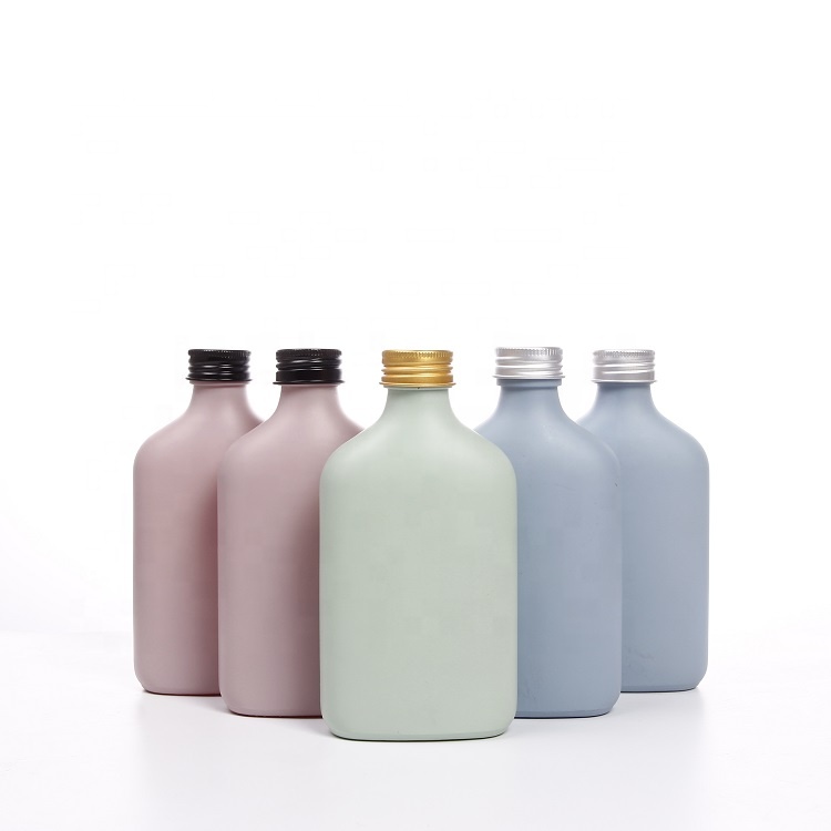Custom Spray Printing Flat Coffee Glass Bottle for Liquor Milk with Aluminum Lid