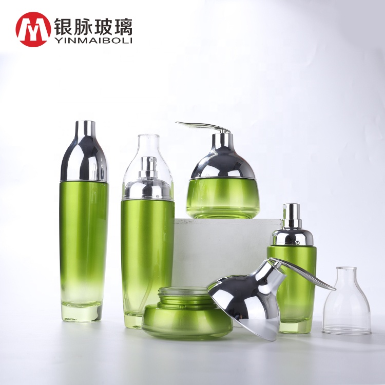 Custom Spraying Green Glass Lotion Bottles Glass Cream Jars Cosmetic packaging Container Set