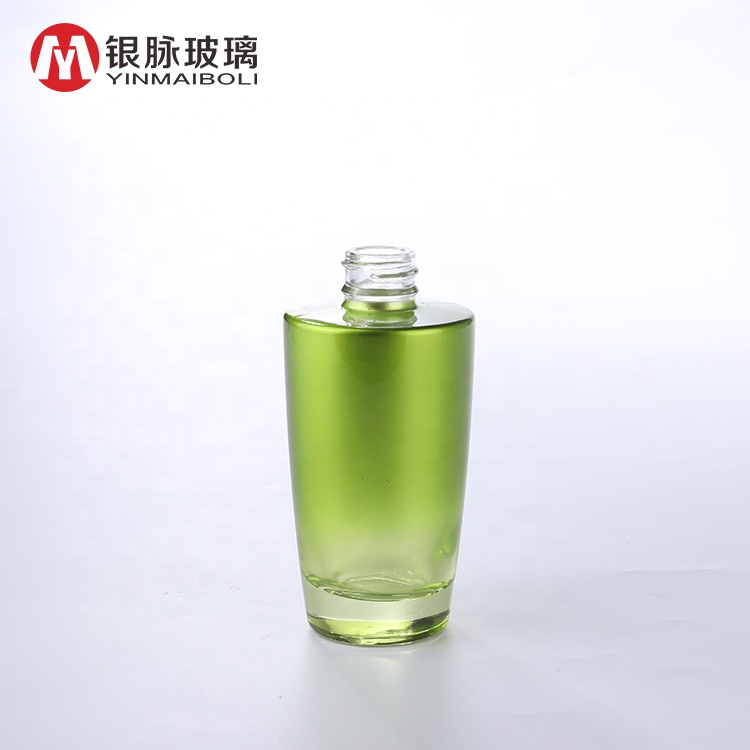Custom Spraying Green Glass Lotion Bottles Glass Cream Jars Cosmetic packaging Container Set