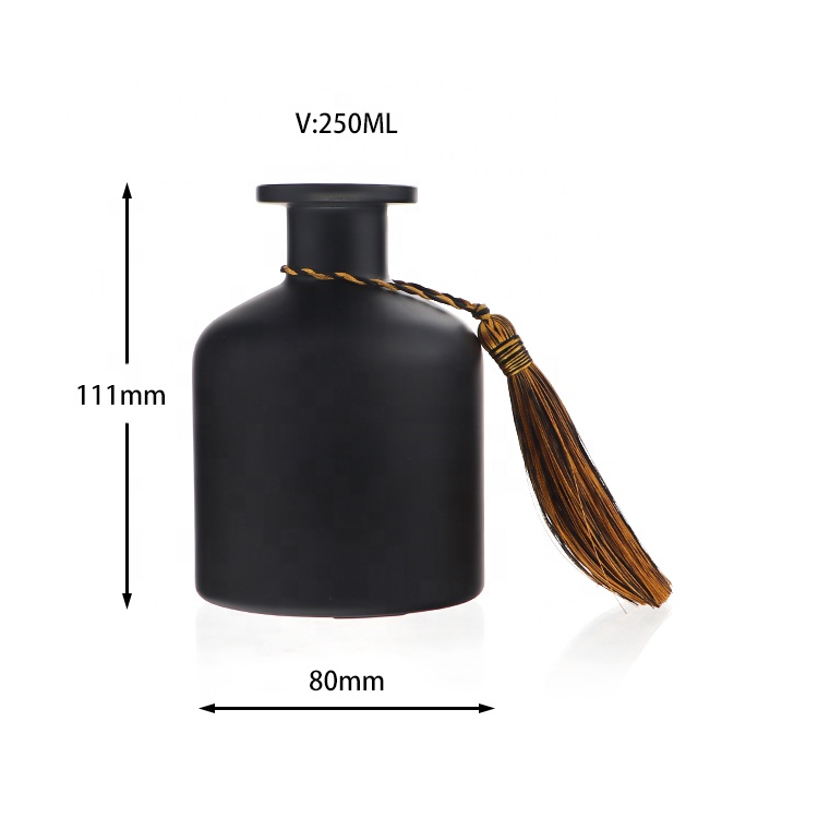 Custom Sticker Labels 100ml 250ml Matte Black Glass Bottle Perfume Oil Diffuser Bottle