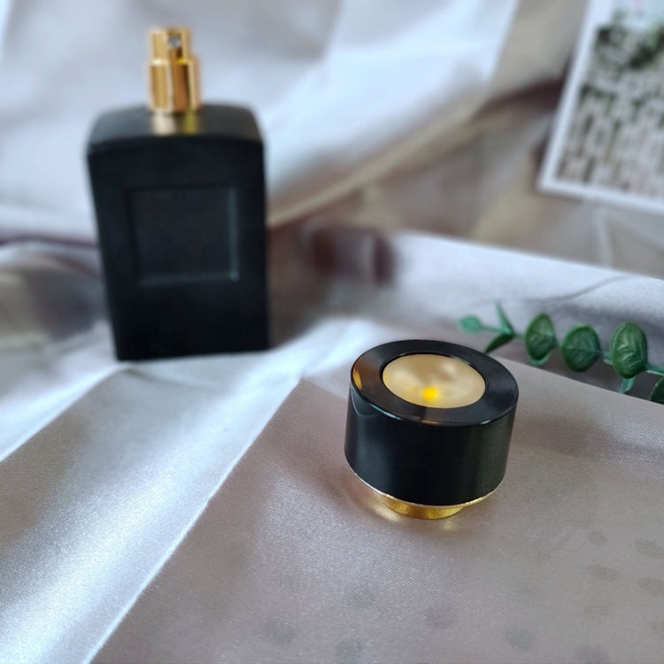 Custom Wholesale Square Black 105ml Empty Spray Glass Perfume Bottles For Men