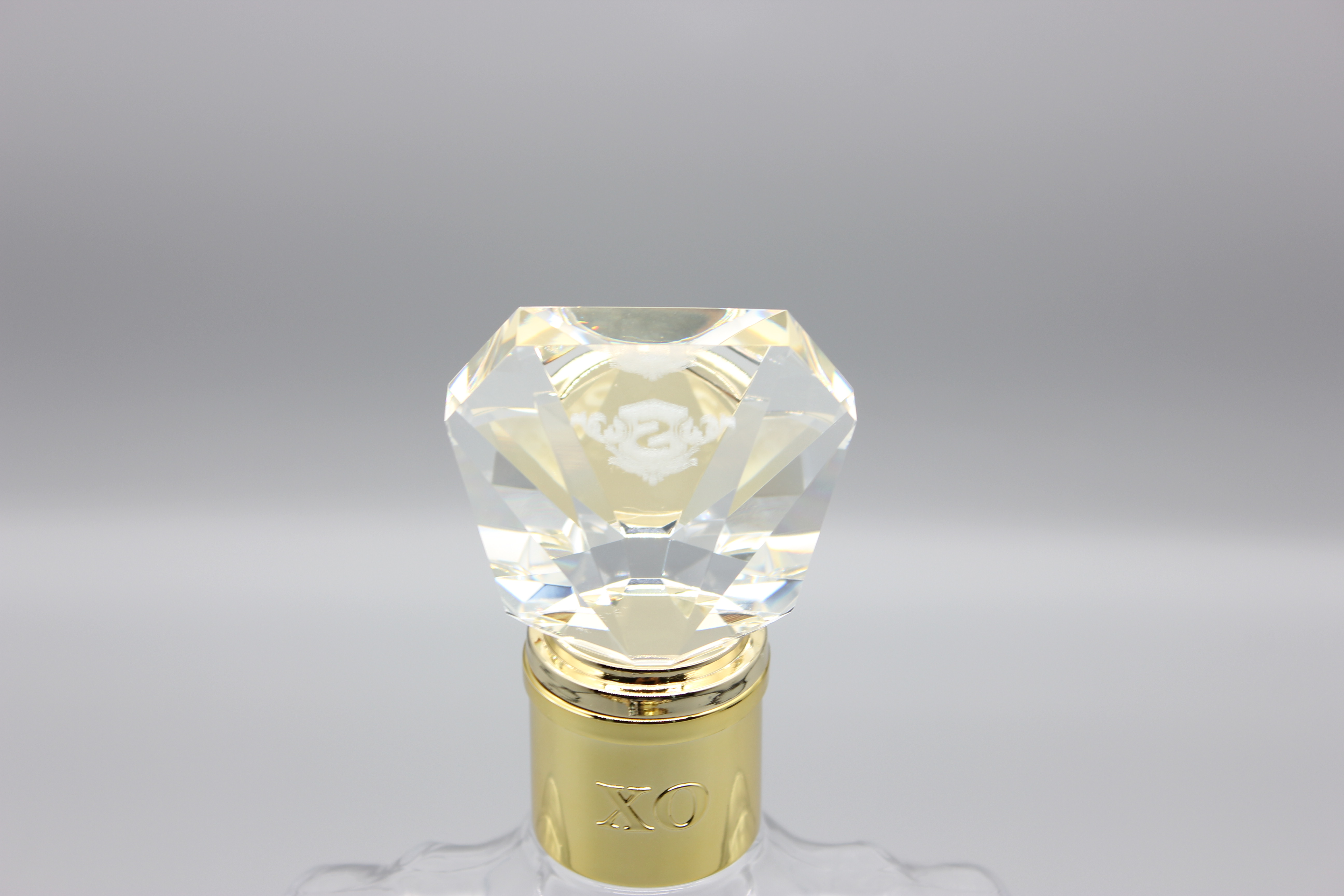 Custom brandy & XO & cognac Glass bottles with super crystal flint