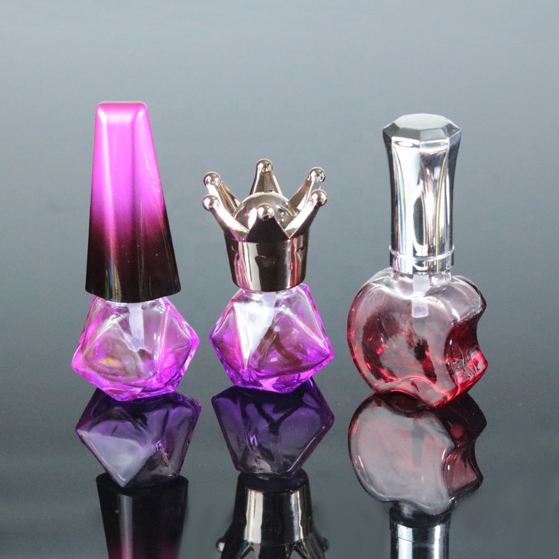 Custom color luxury 10ml OEM empty bottle nail polish (NG21)