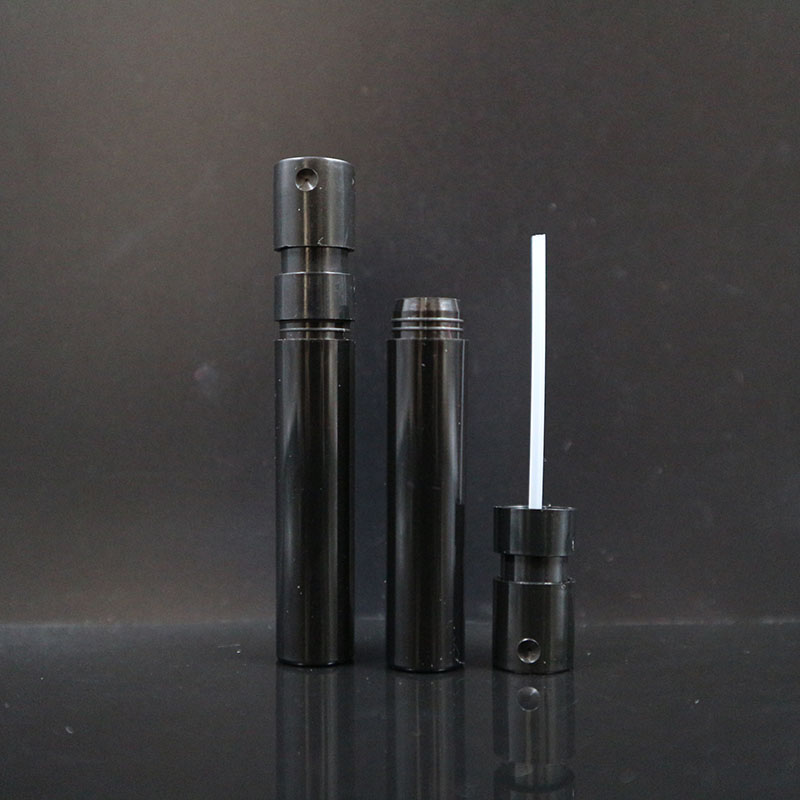 Custom empty 1ml 1.5ml 2ml 3ml 4ml 5ml black white pink and clear glass atomizer small mini perfume spray bottle