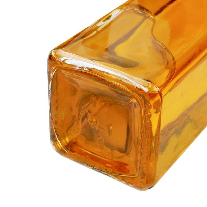 Custom empty 250ml 500ml 750ml 1000ml square marasca oil olive oil glass bottle with pourer lid