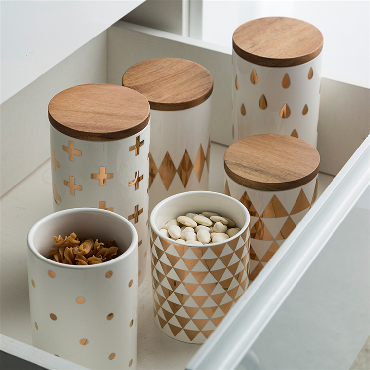 Custom gold print decor cylinder bamboo lid sealed tea coffee candy kitchen ceramic storage jar with lid
