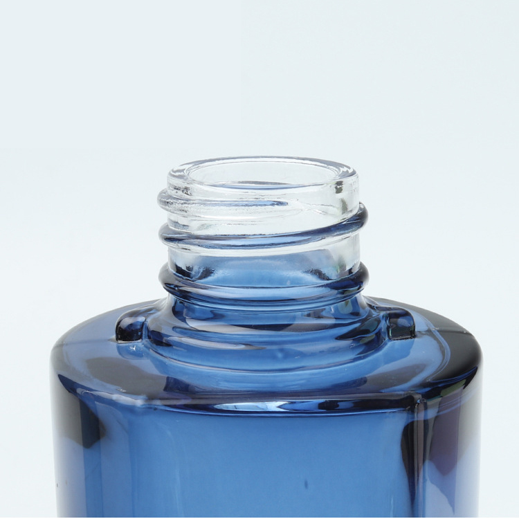 Custom high grade empty cosmetic packaging skin care 50g 30g glass jar with plastic lid for face cream