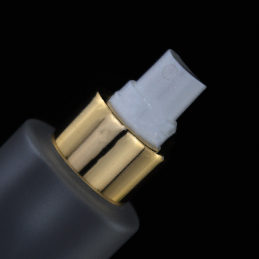 Custom logo 15ml 20ml 25ml 30ml 80ml 100ml 120ml 150ml glass lotion bottle and spray bottle with transparent cap gold line on it