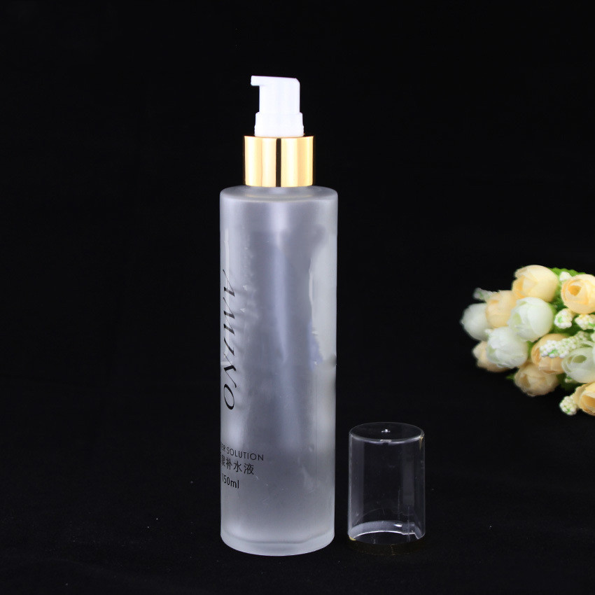 Custom logo 15ml 20ml 25ml 30ml 80ml 100ml 120ml 150ml glass lotion bottle and spray bottle with transparent cap gold line on it