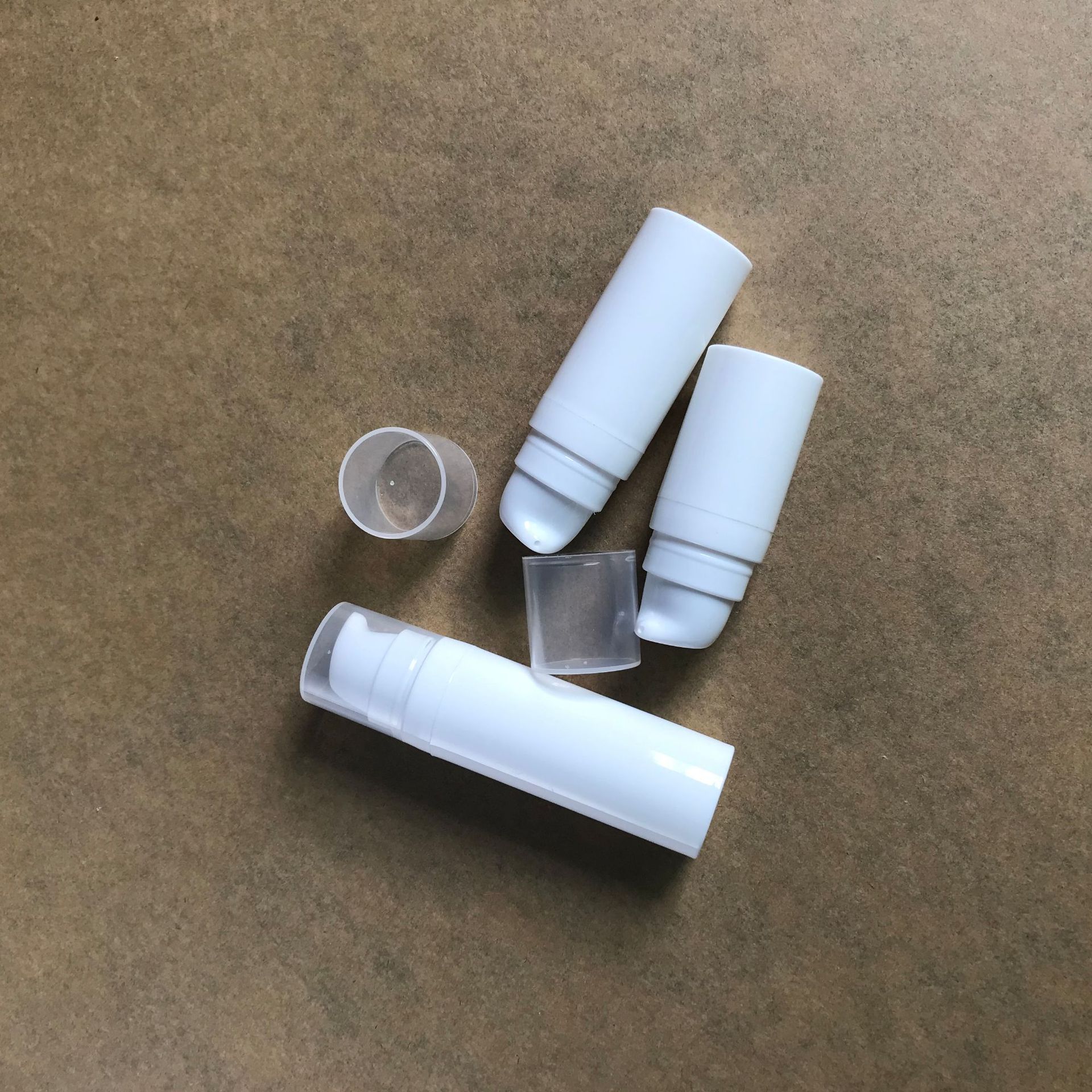 Custom logo Mini Sample bottle PP plastic white 5ml 10ml 15ml airless cosmetic pump bottle for lotion serum