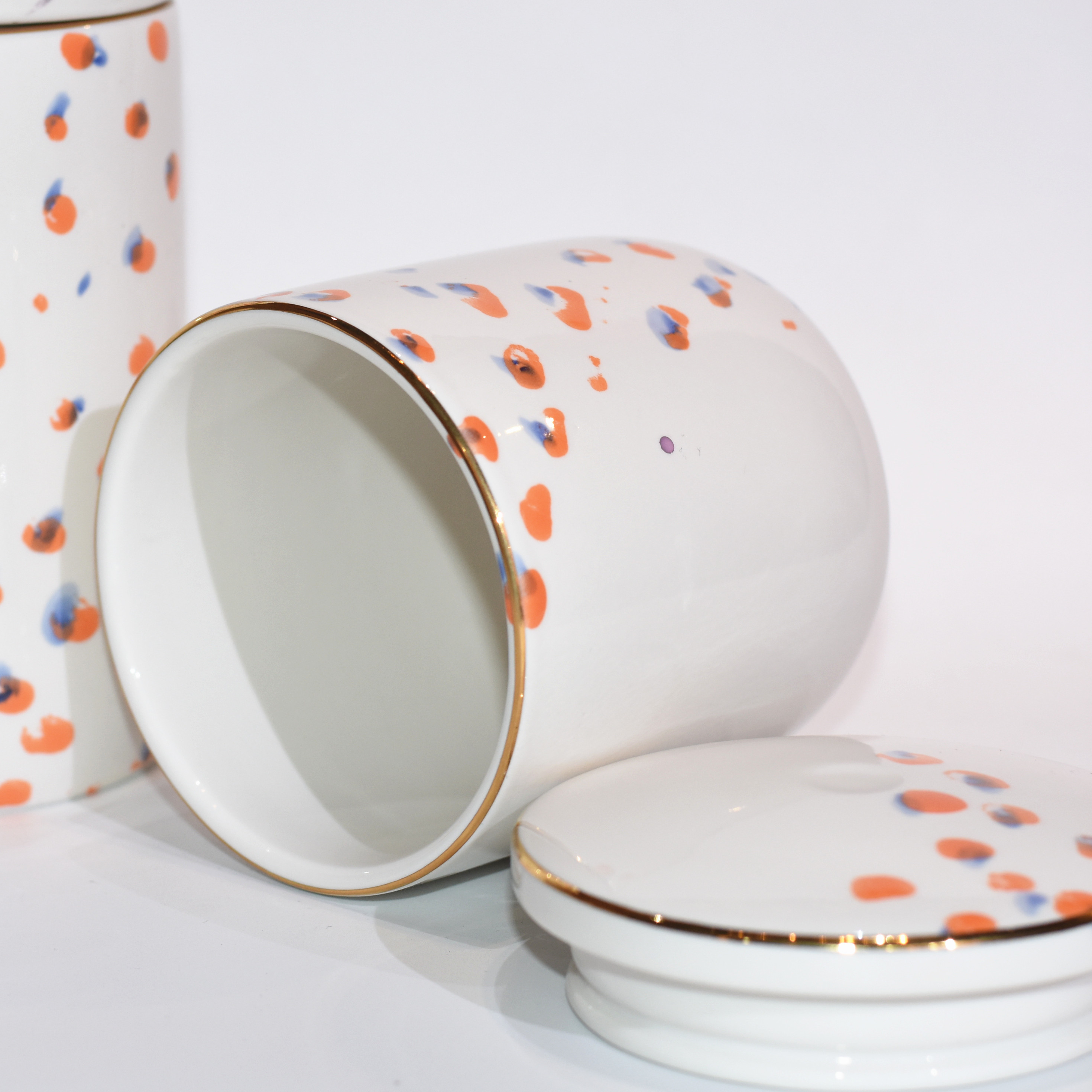 Custom logo cylinder Customized Matte or Shiny Glazed Color Clay Novelty Food Serving Ceramic Storage Jars for Home Decoration
