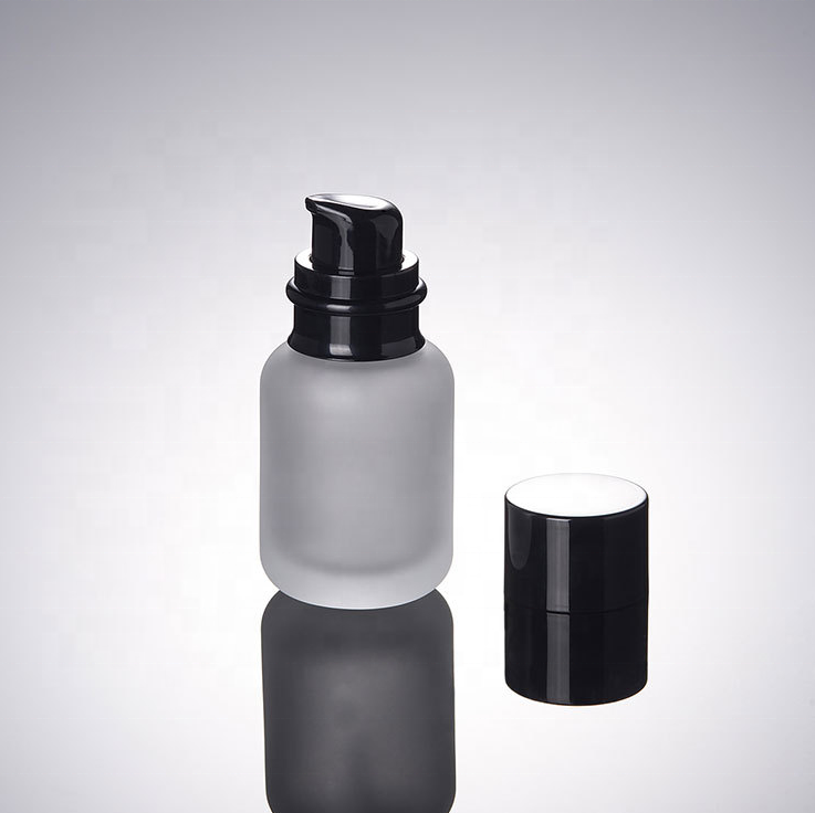 Custom logo luxury 150ml Cosmetic Frosted glass lotion bottle with black caps black inner pad bottle and black jar