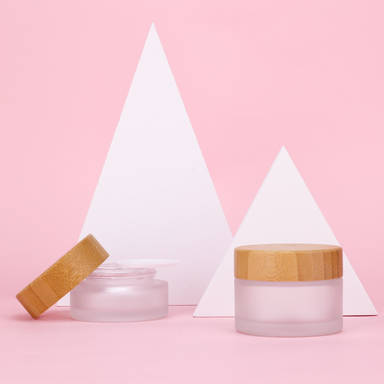 Custom made 20ml 30ml 50ml 1oz 3oz 4oz cream frosted glass jar with bamboo wooden lid for sale