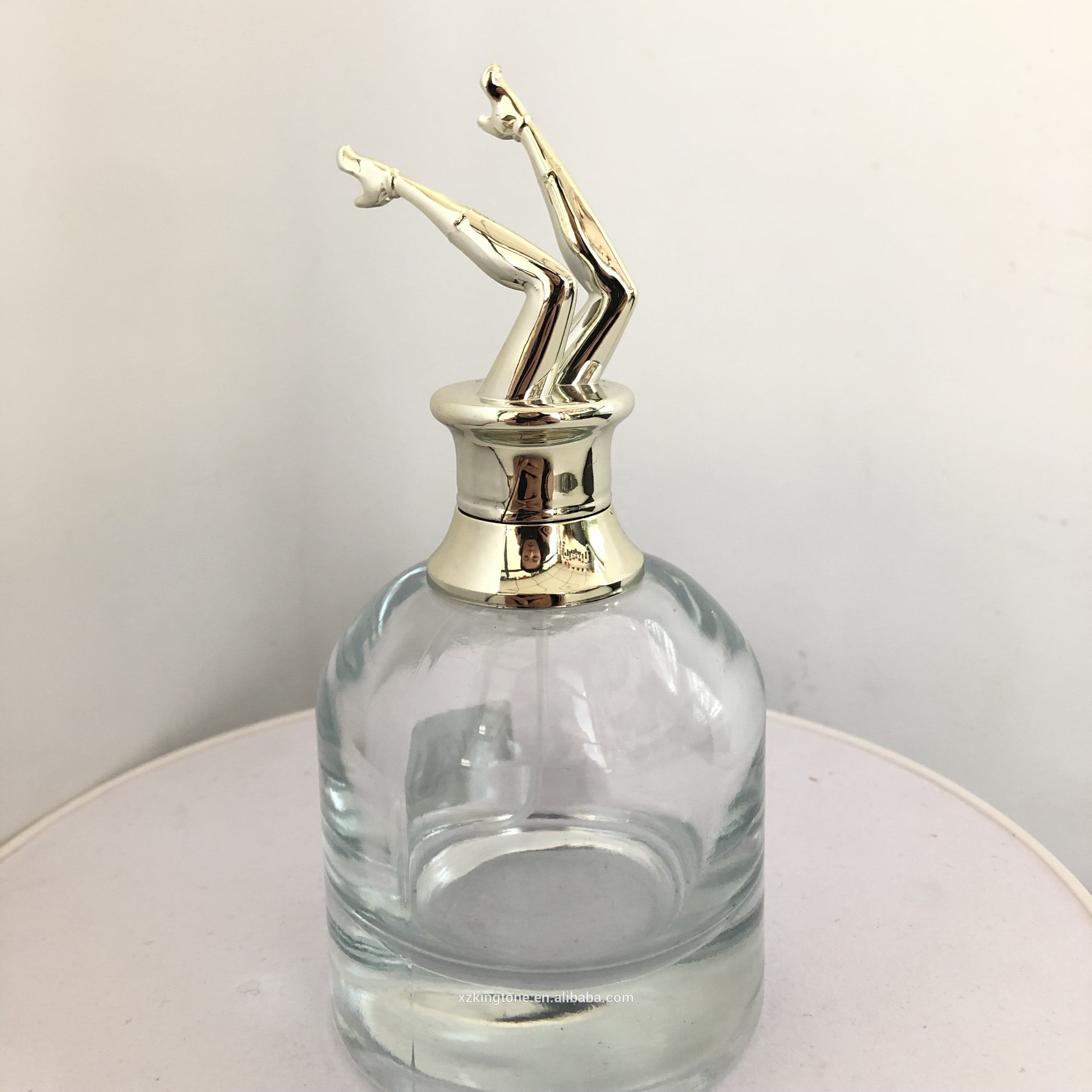 Custom made empty 90ml  glass perfume bottle with special spray acrylic lid