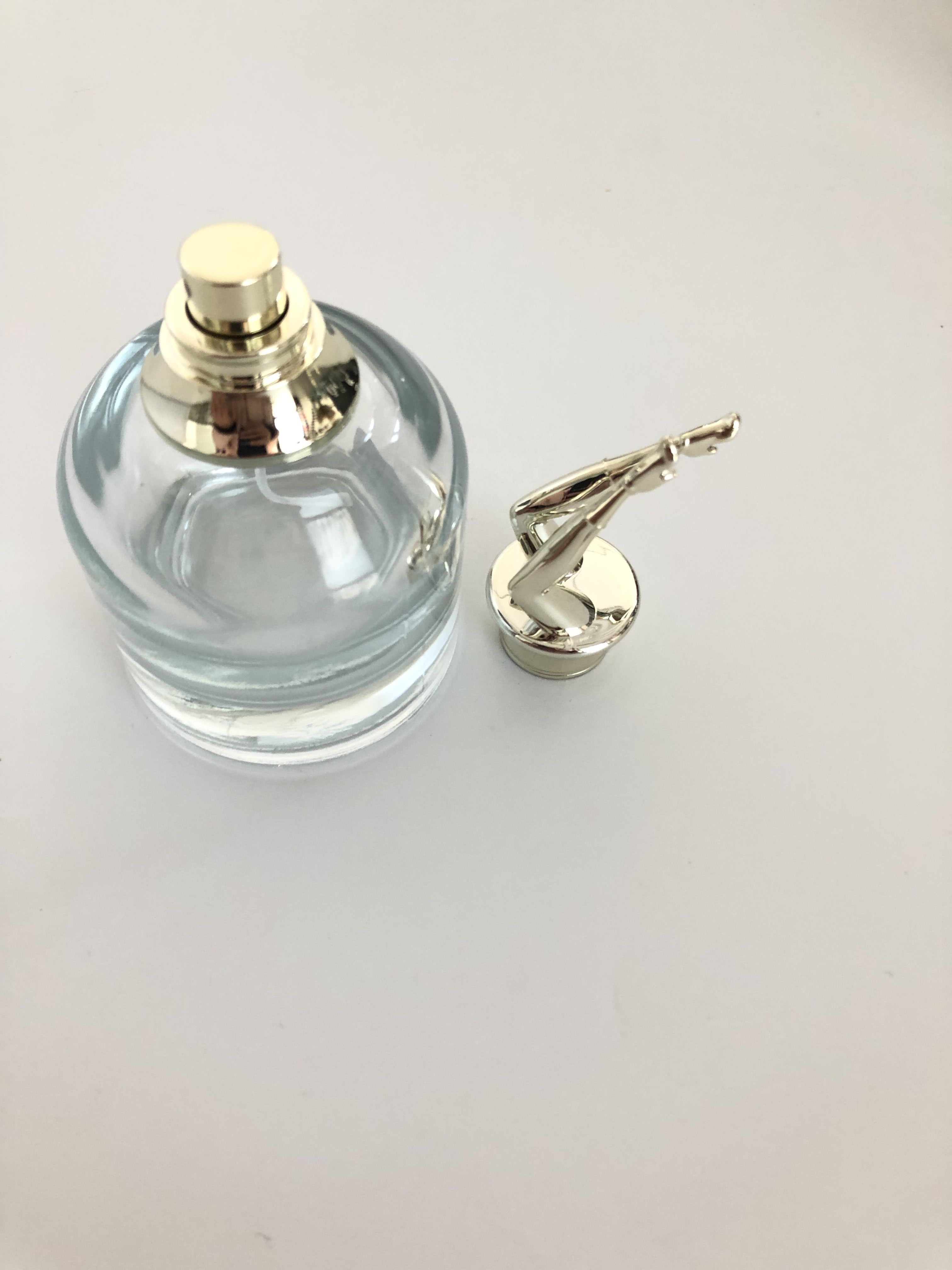 Custom made empty 90ml glass perfume bottle with special spray acrylic lid