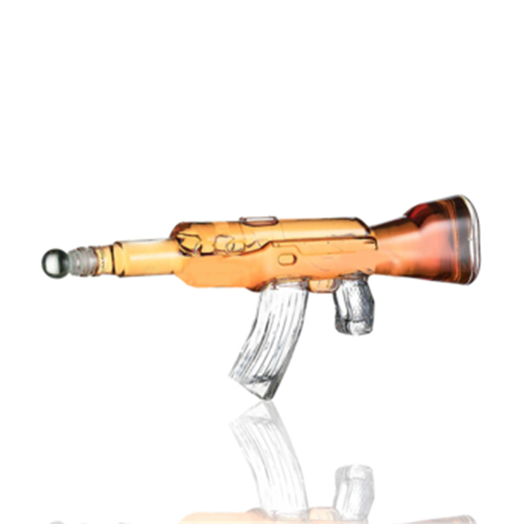 Custom special design 500ml 700ml 750ml transparent brandy spirit vodka AK 47 gun shaped liquor bottle