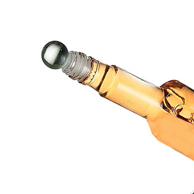 Custom special design 500ml 700ml 750ml transparent brandy spirit vodka AK 47 gun shaped liquor bottle