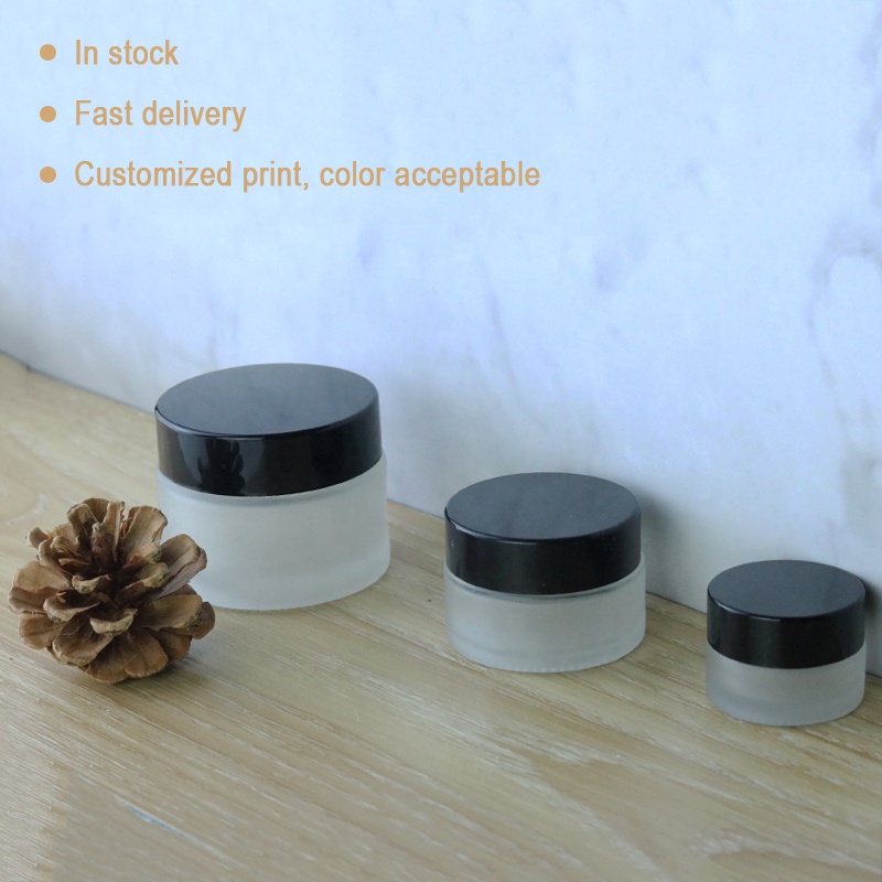 Customisted 5 ml 10 ml 20 ml 30 ml Cosmetic Frosted Glass Cream Jar with Gold Silver Black White Lid (GJM15)