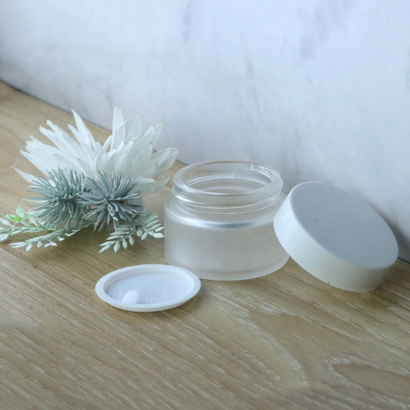 Customisted 5 ml 10 ml 20 ml 30 ml Cosmetic Frosted Glass Cream Jar with Gold Silver Black White Lid (GJM15)