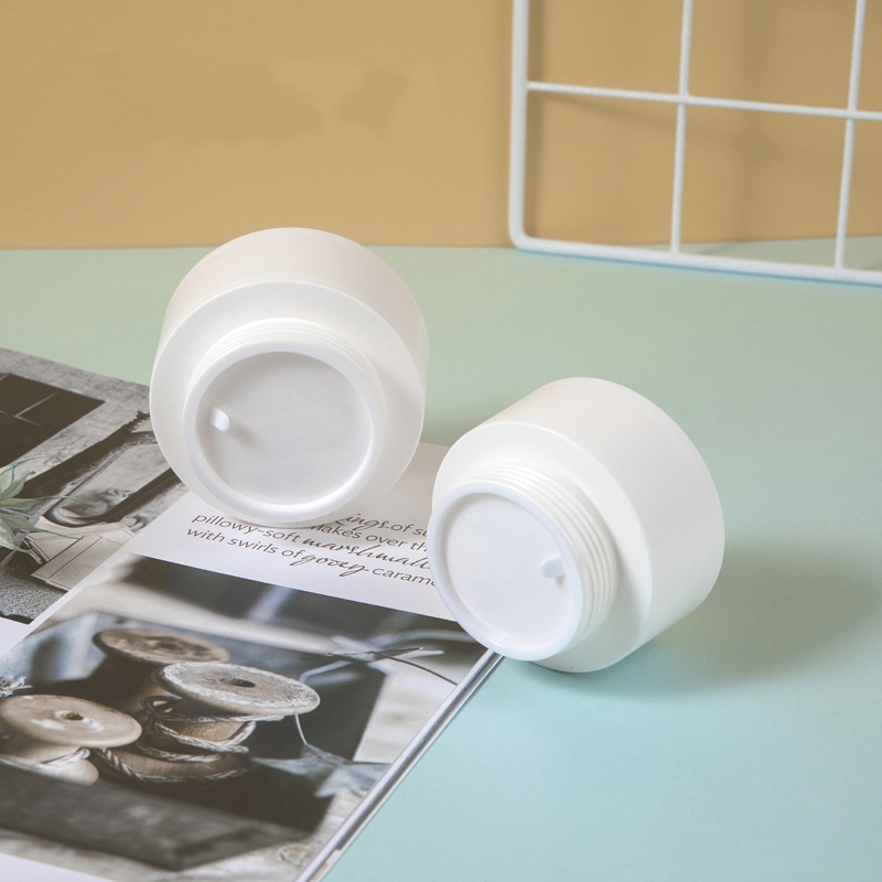 Customizable Cheap Round Shape Cosmetic Containers Acrylic Cream Jar for Cosmetics Packaging