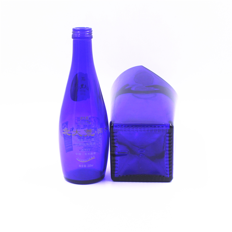 Customize 330ml 500ml 750ml screen printing embossed logo empty spirits vodka liquor tequila gin blue screw cap glass bottle