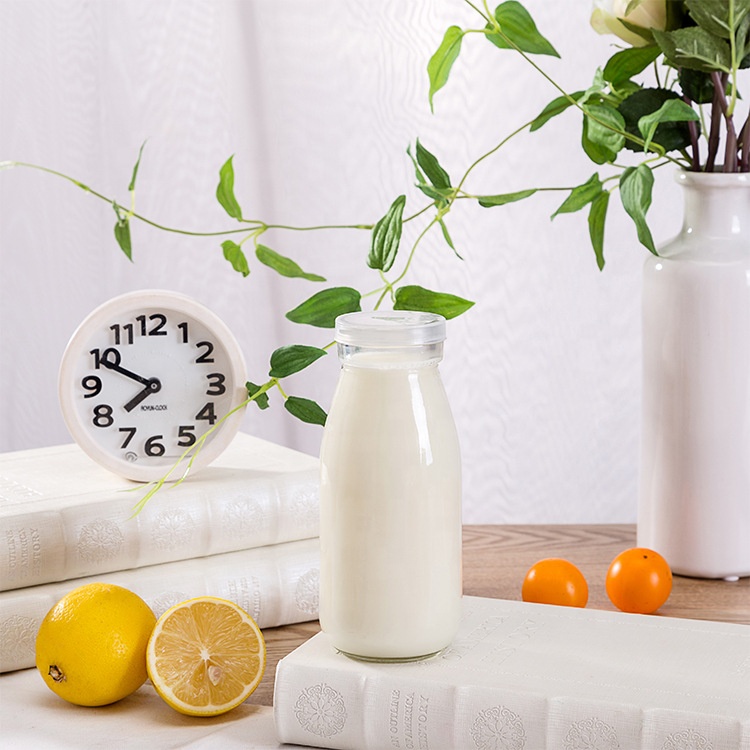 Customize 8oz 12oz 14oz 32oz Round Glass Milk Bottle for Milk With Plastic Metal Lid