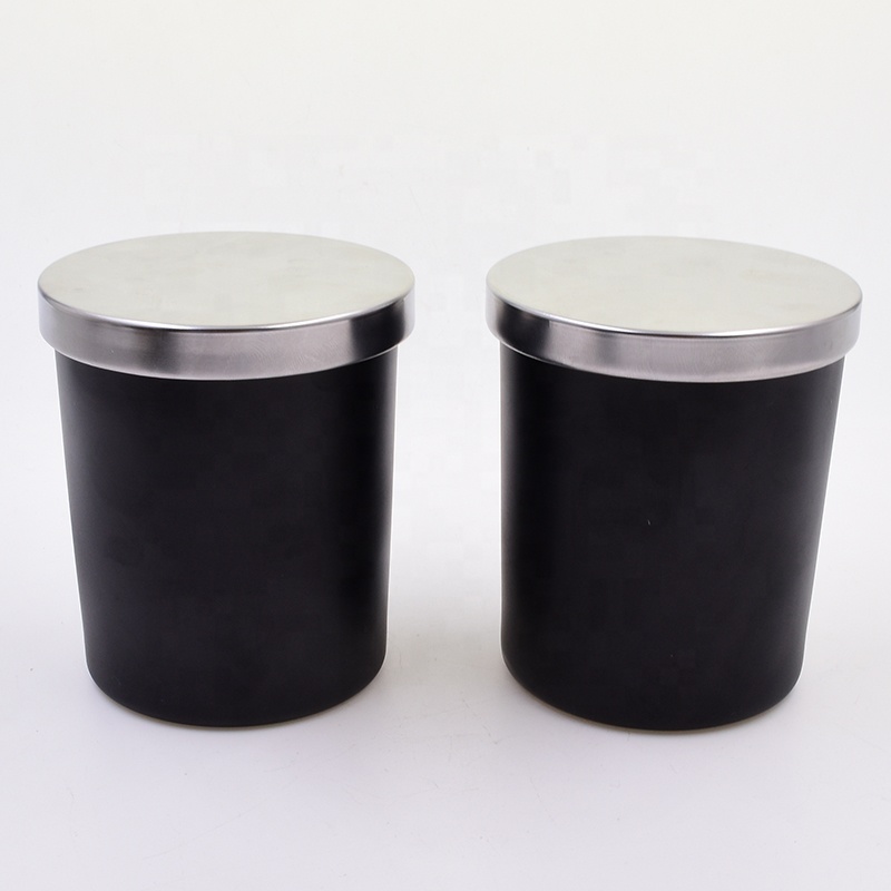 Customized 200 ML translucent matte black empty round custom candle holder glass jar with sealed wooden lid