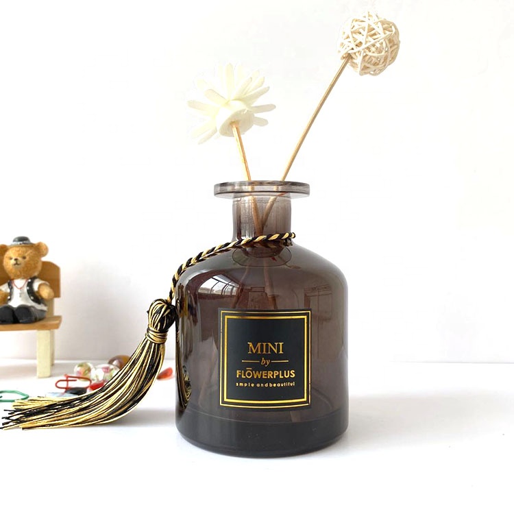 Customized 250ml Reed Diffuser Fragrant Round Shape Glass Bottle