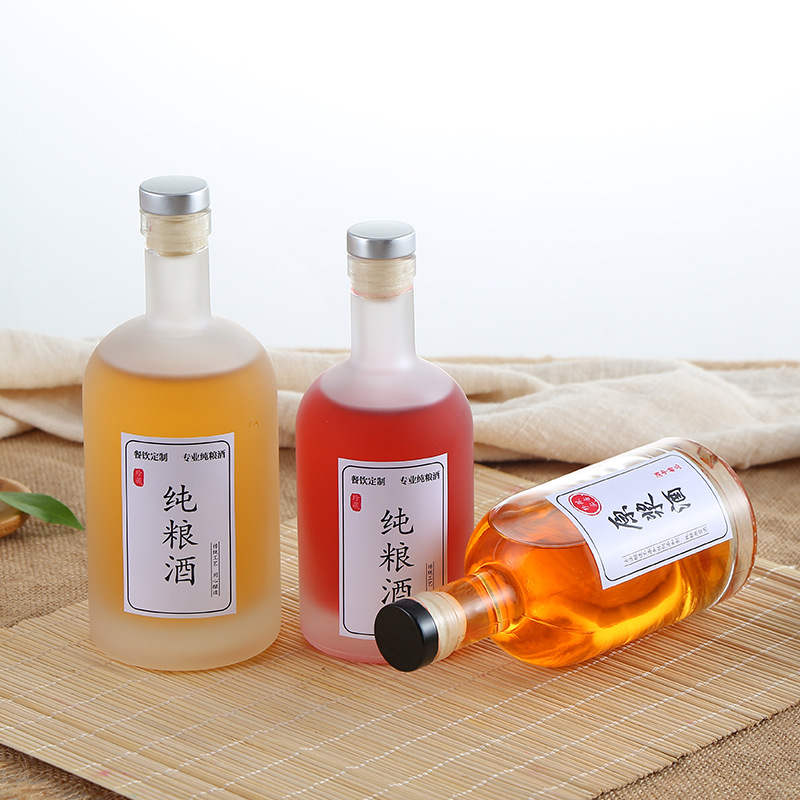 Customized 750 Ml Cork Top Wholesale Liquor Spirits Rum Vodka Whiskey Tequila Gin Clear Glass Bottles