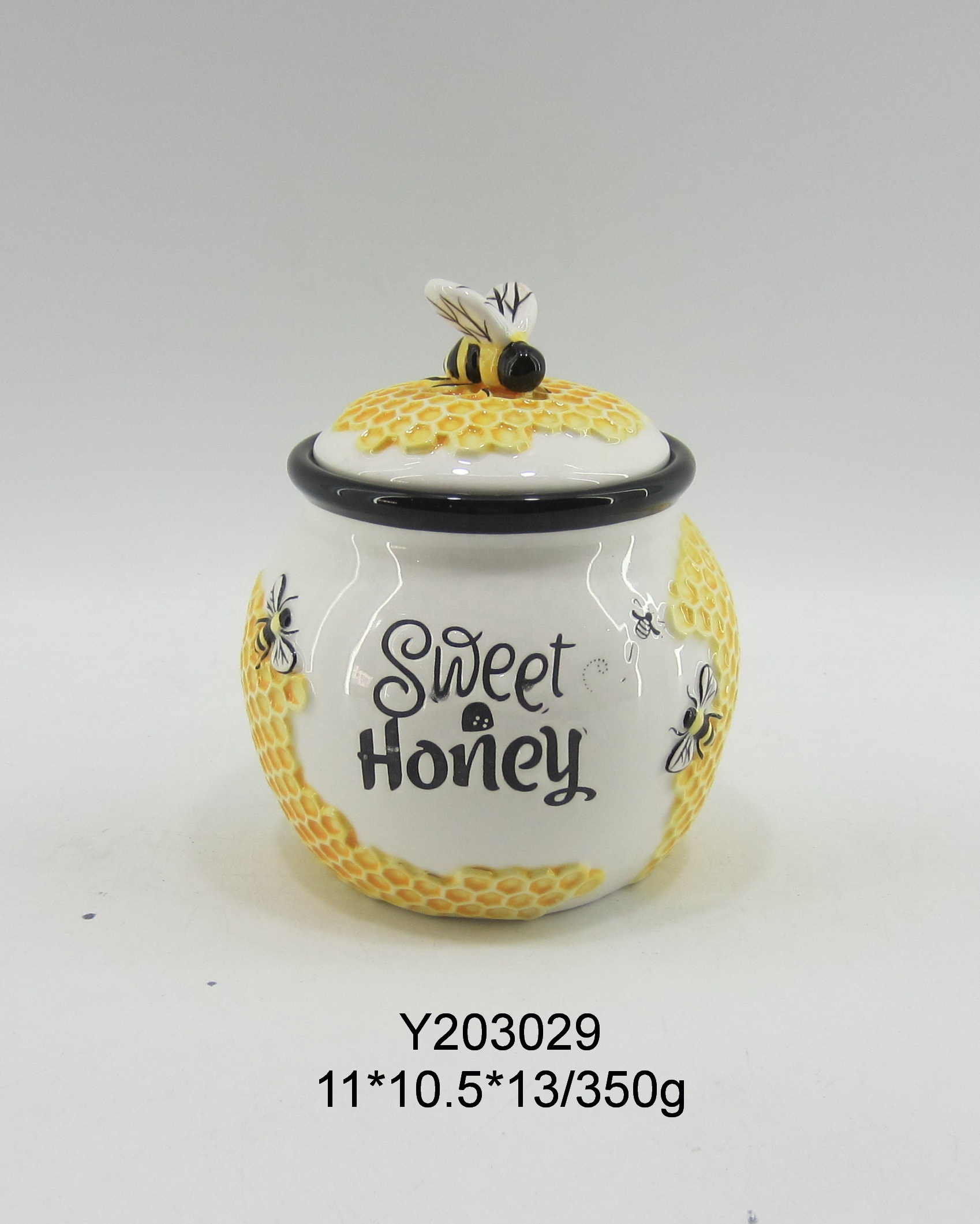 Customized Ceramic Beehive Honey Jar with a ceramic lid Bee design Honey Pot
