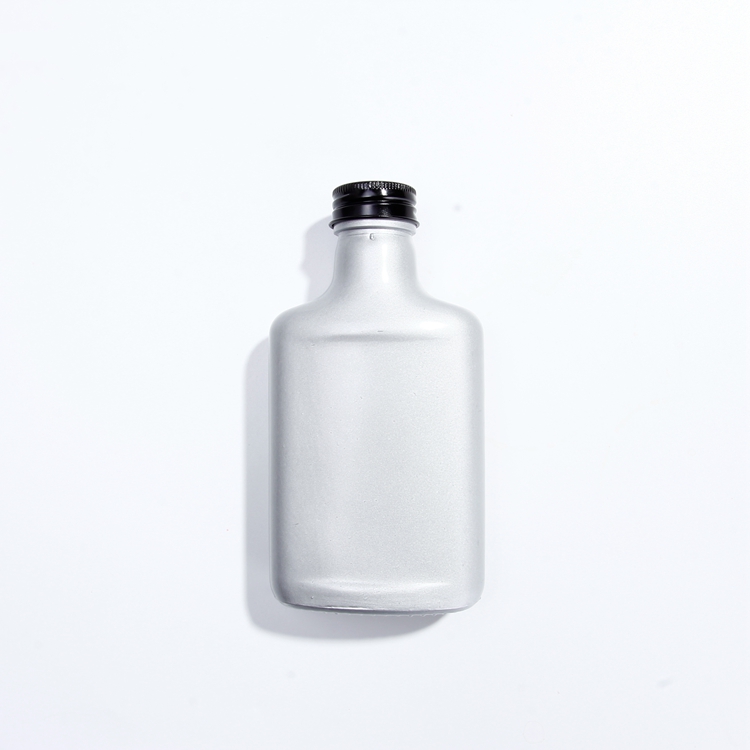 Customized Color Design 200ml Flask Cold Brew Coffee Glass Bottle With Black /Sliver / Aluminum Lid