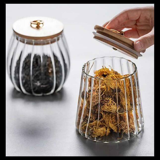 Customized Creative Design Petal Style Glass Jars With Hermetic Bamboo Lids Serving Snacks Honey Tea Coffee