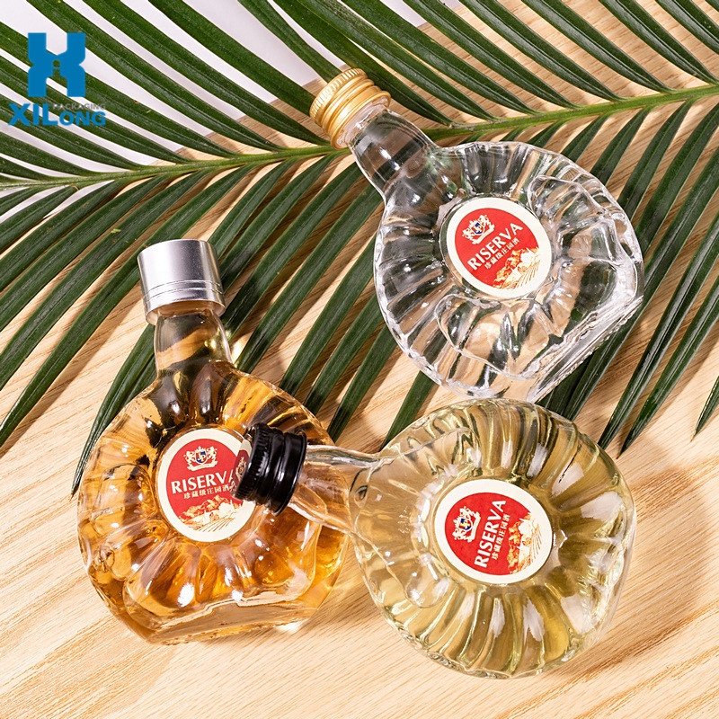 Customized Empty 650ml 750ml Clear Glass Rum Gin Vodka Whiskey Liquor Glass Bottle With Cork