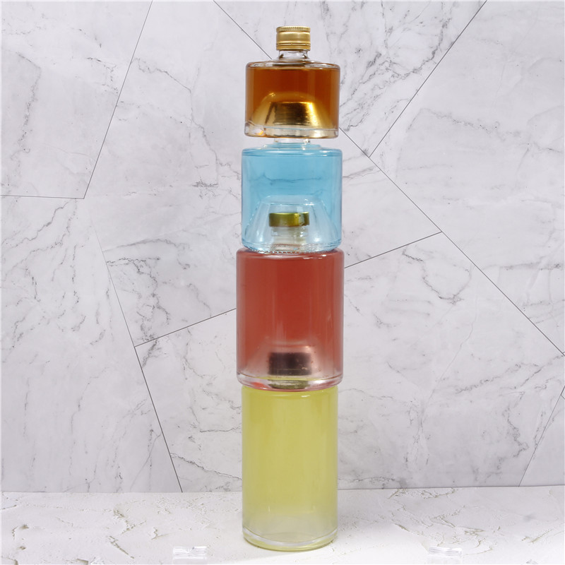 Customized Empty Round 100ml 200ml Stackable Wine Glass Vodka Bottles For Liquor