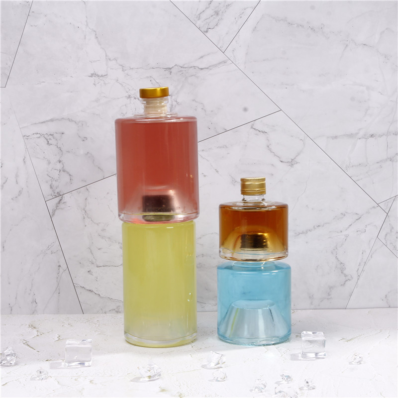 Customized Empty Round 100ml 200ml Stackable Wine Glass Vodka Bottles For Liquor