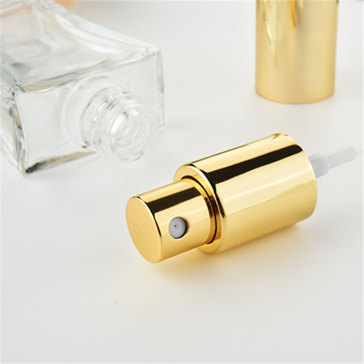 Customized Gradient Shape Wholesales Clear Empty Glass Perfume Bottle With Atomizer