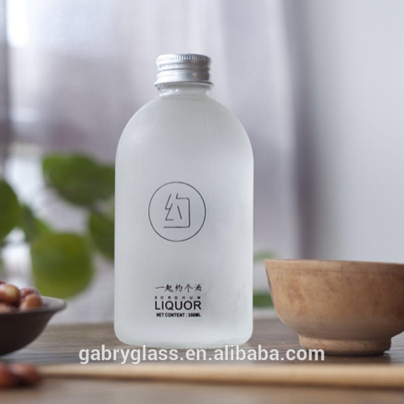 Customized Logo Frosted Round Glass 150ml 280ml 350ml Glass Juice Bottle