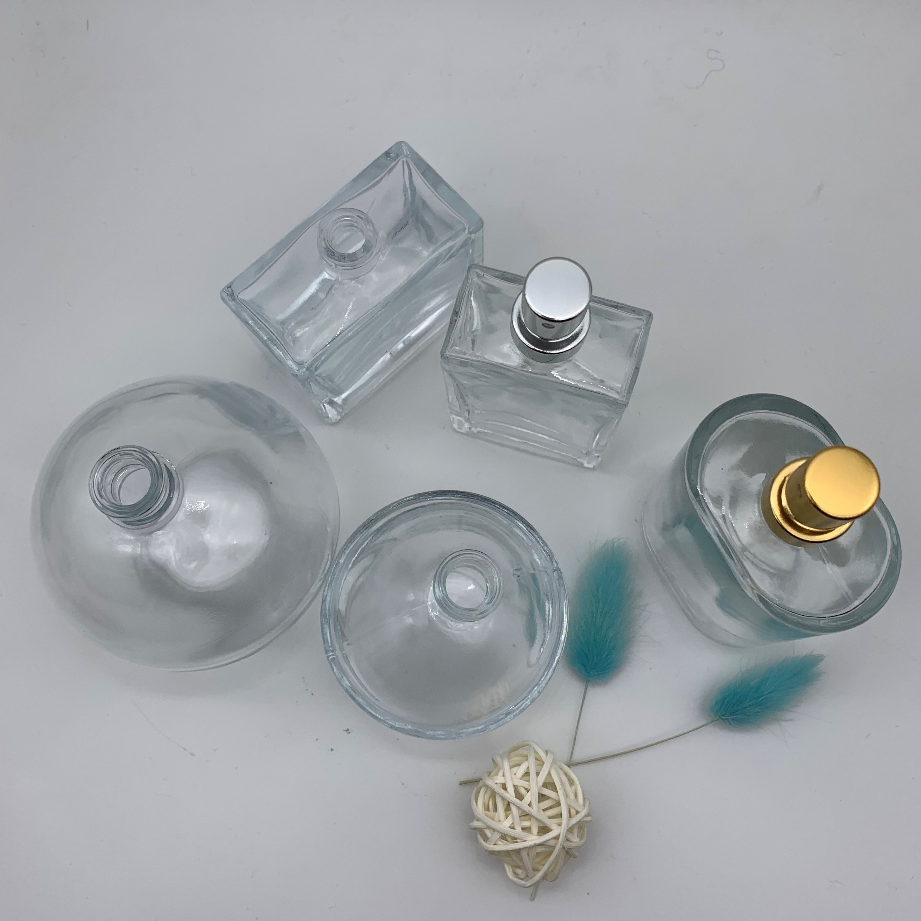 Customized Perfume Glass Bottle 25ml 50ml 100ml Transparent Bottle Glass Crimp Bottle