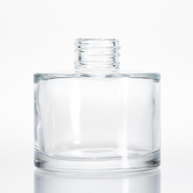 Customized Round Empty Aroma Bottle 120ml Cylinder Reed Diffuser Glass Bottle For Home Decor
